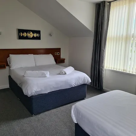 Chase Hotel 3*