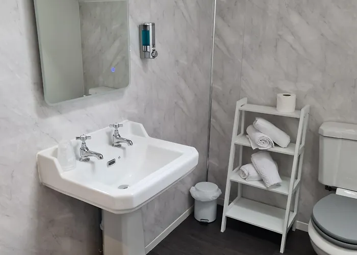 Chase 3* وايتهيفين